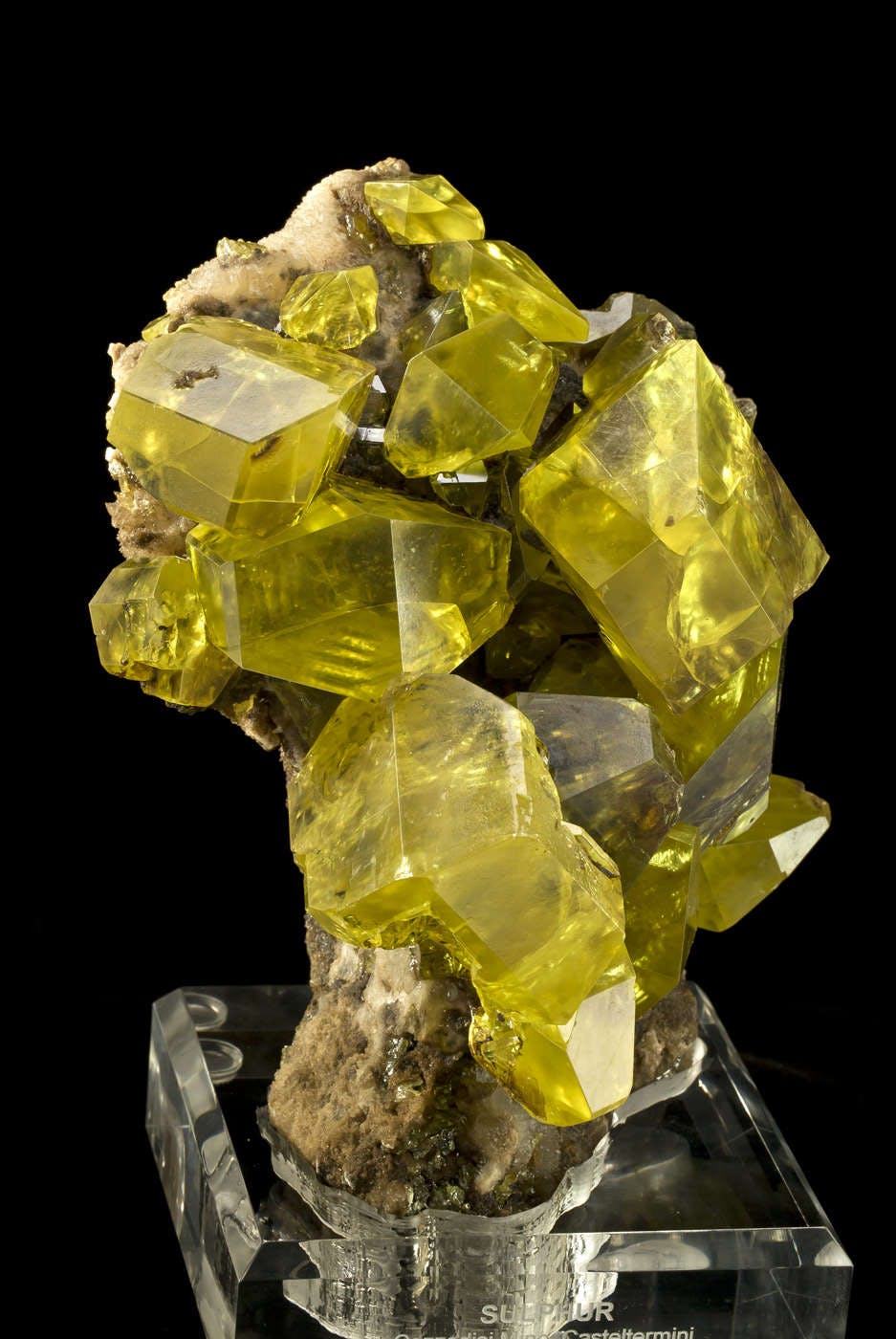 Sulfur with hydrocarbon inclusions - Cozzodisi Mine, Sicily
