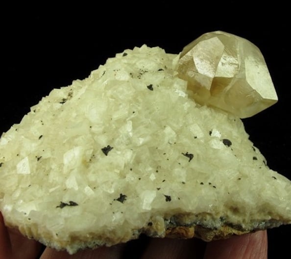 cerussite on calcite - normal light