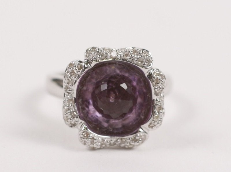 Classic Portuguese cut amethyst