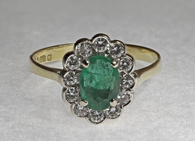 emerald ring