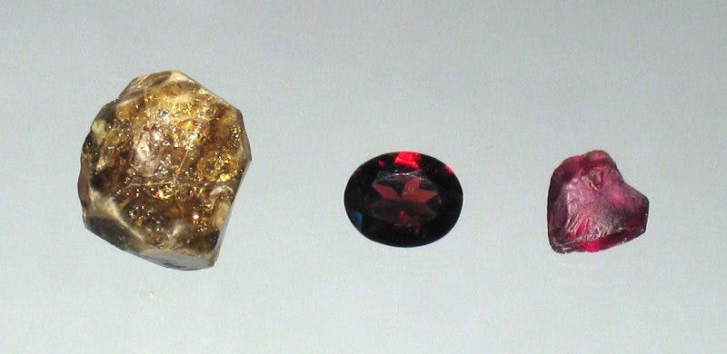garnets - first gemstones