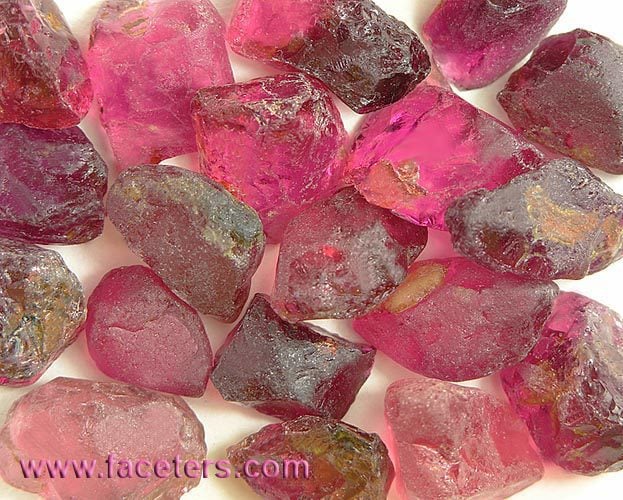 rubellite rough - Mozambique