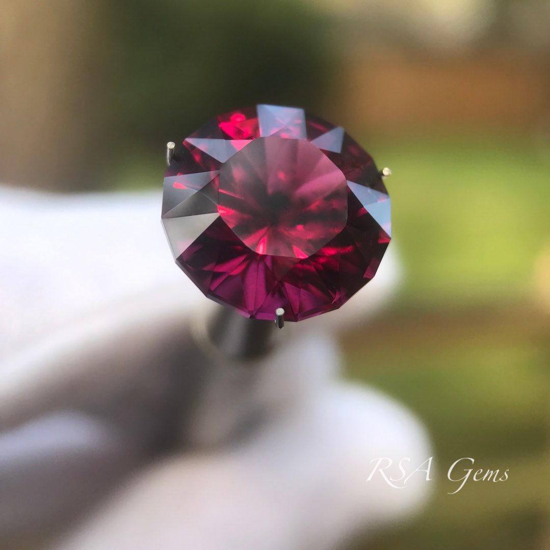 grape pyrope garnet - Congo