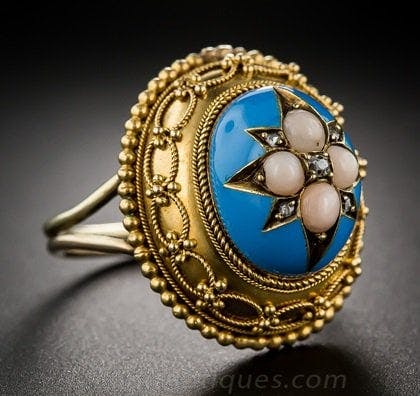 Mid-Victorian Ring with Etruscan motif