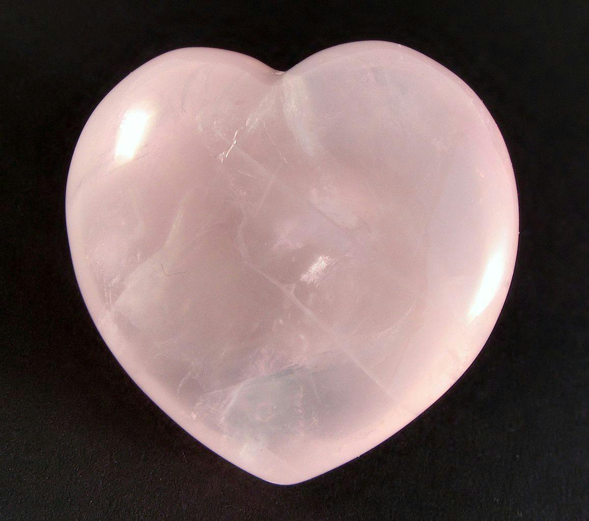 rose quartz - heart cut