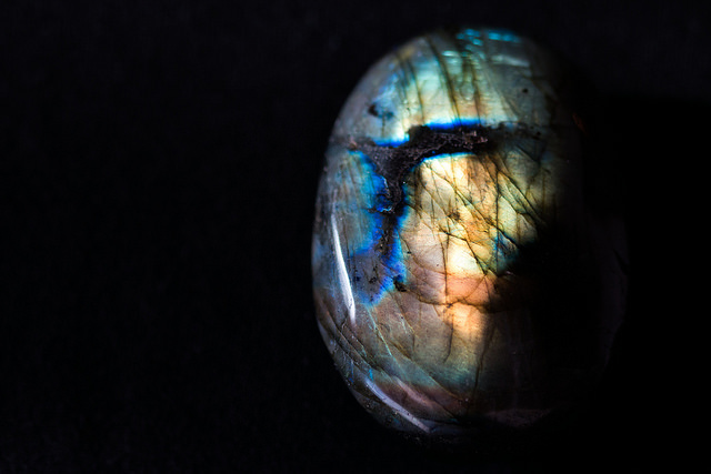 gemstone personality - labradorite