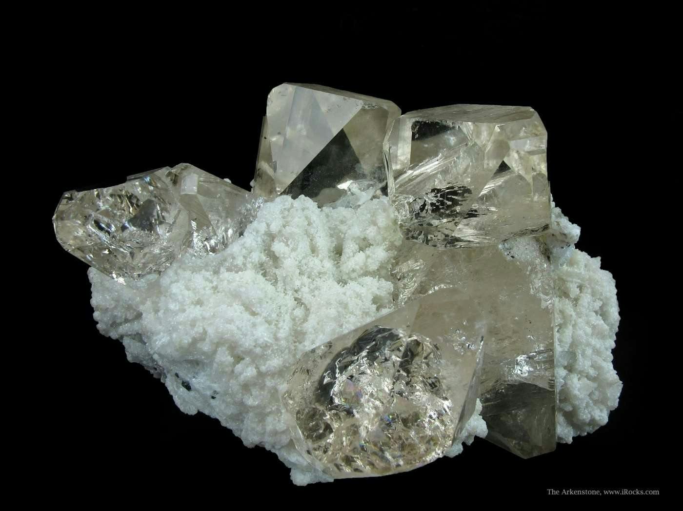 What’s the Difference Between Mineral Samples and Gem Rough?