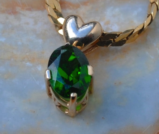 lab-created emerald pendant