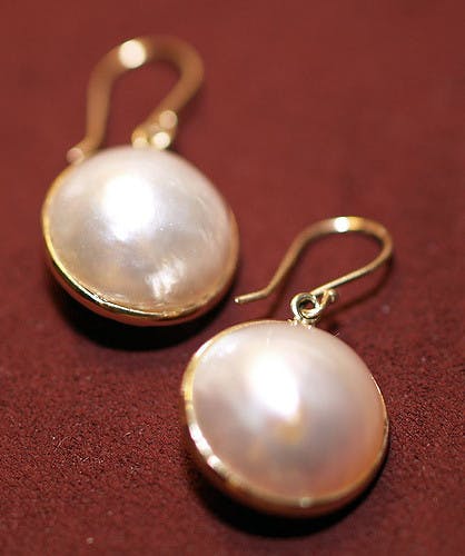 gemstone doublets - mabe pearls