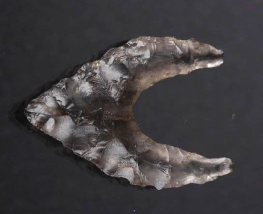 bird-point obsidian arrowhead - Japan