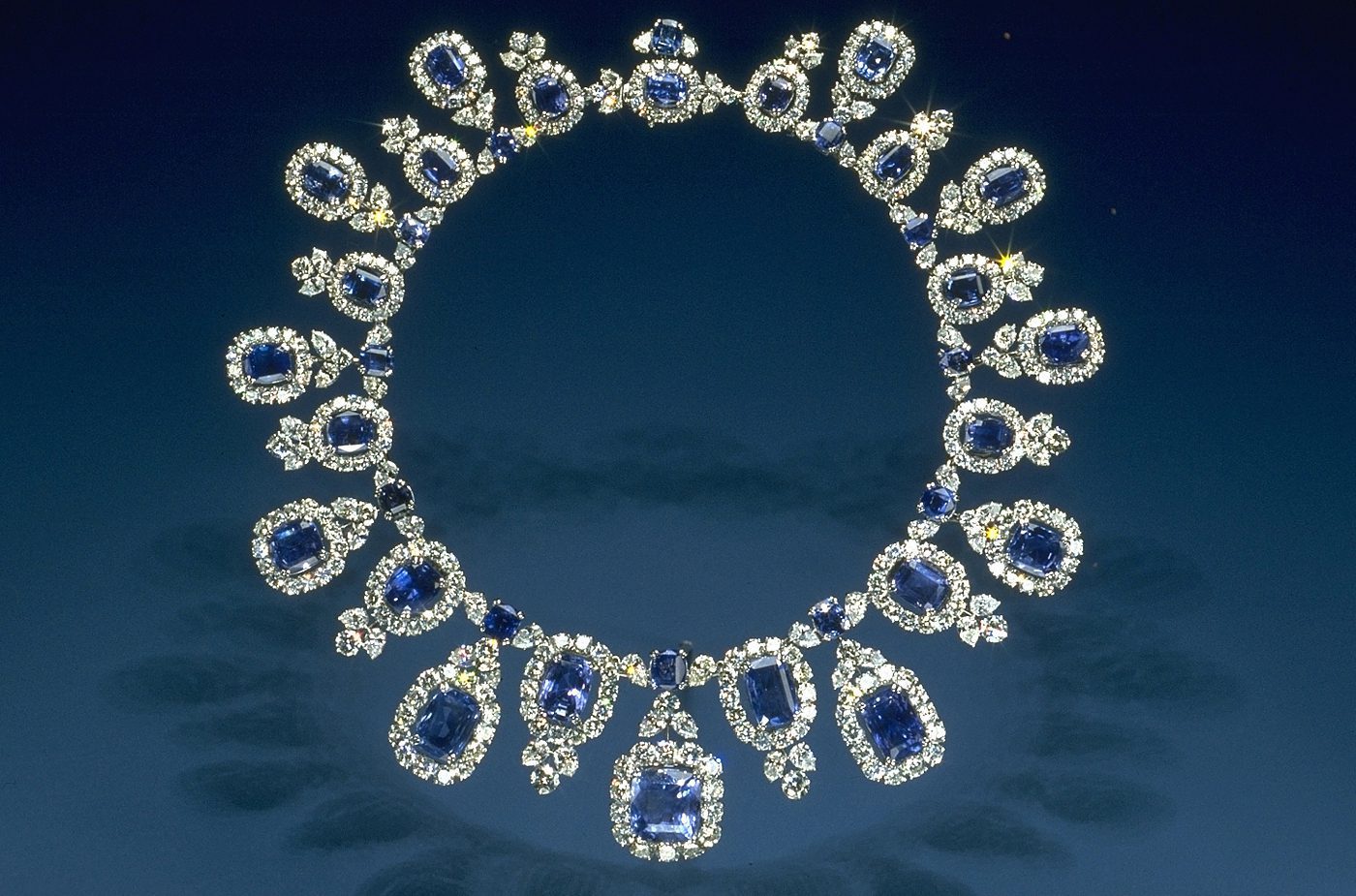 sapphire buying - sapphire and diamond necklace