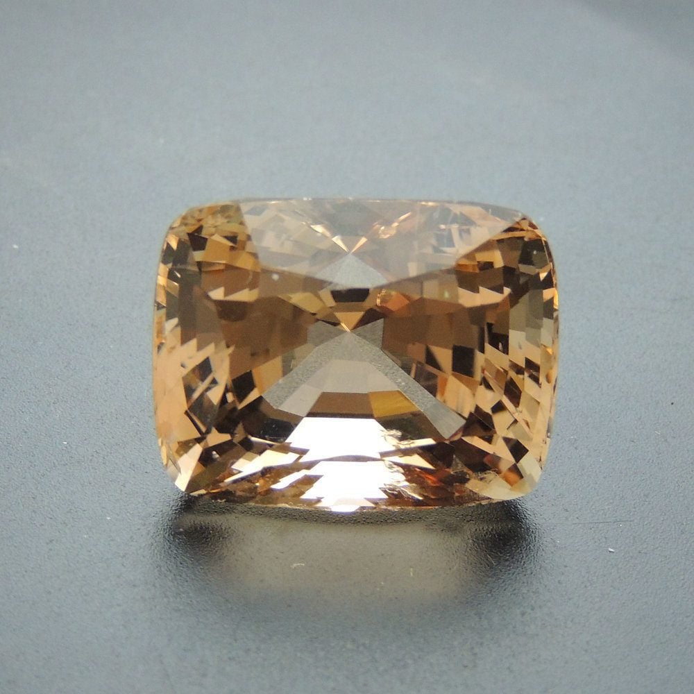 pinkish brown topaz - Myanmar