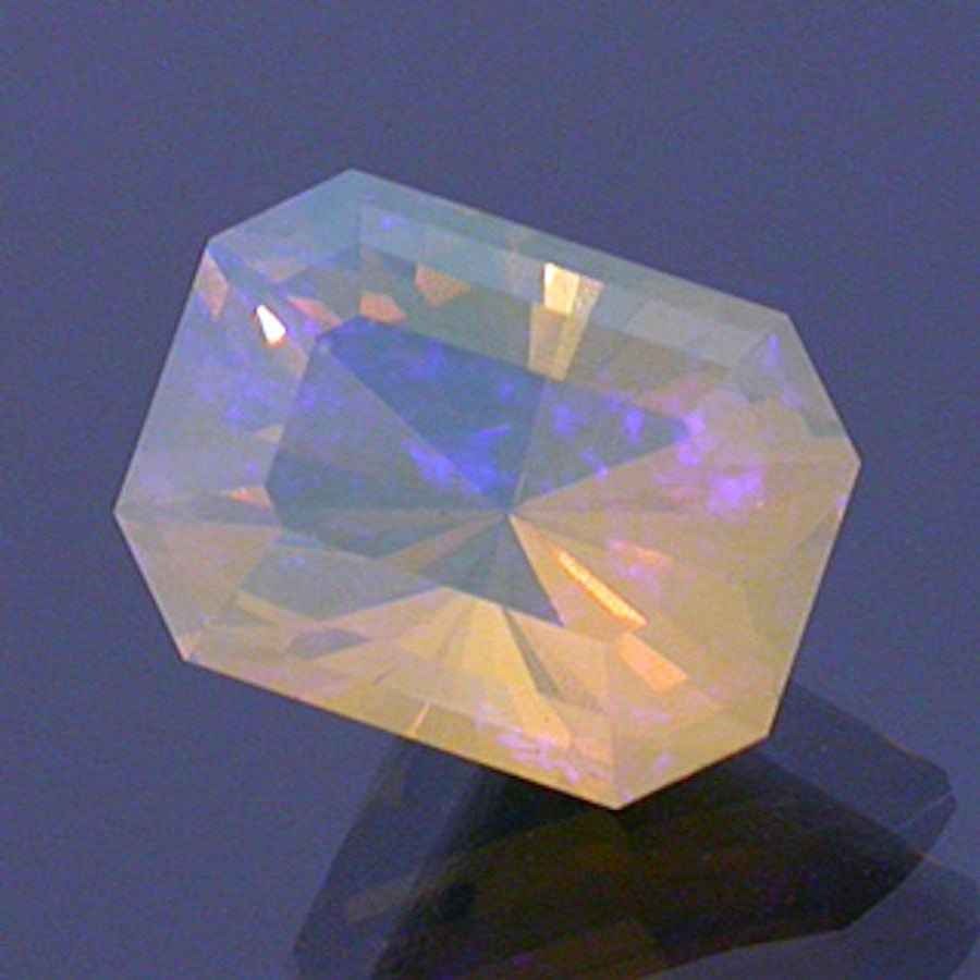 Barion emerald-cut opal - Lambina Mines, Australia