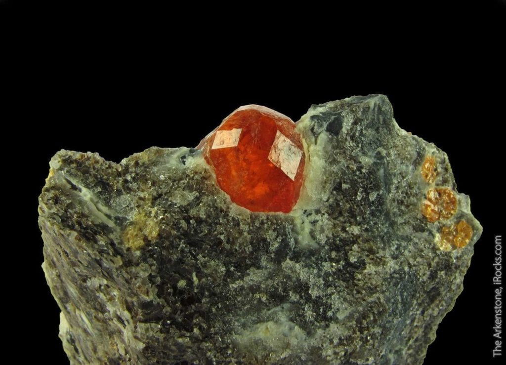 mandarin garnet - Marienfluss, Kunene, Namibia