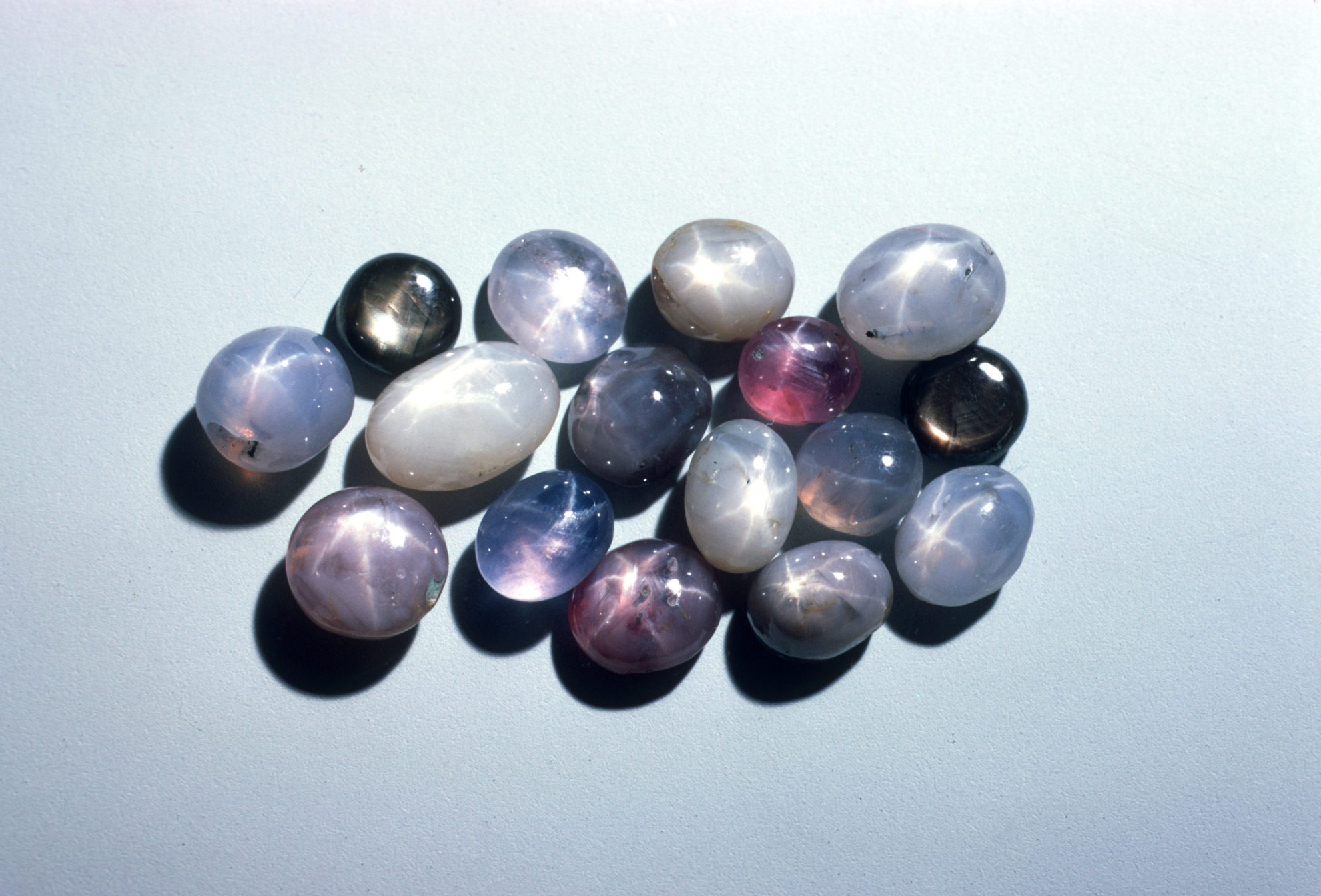 star sapphires - phenomenal gems