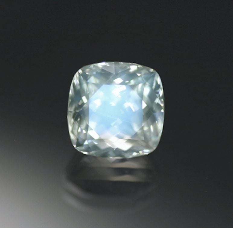 square-cut moonstone 2 - Austria