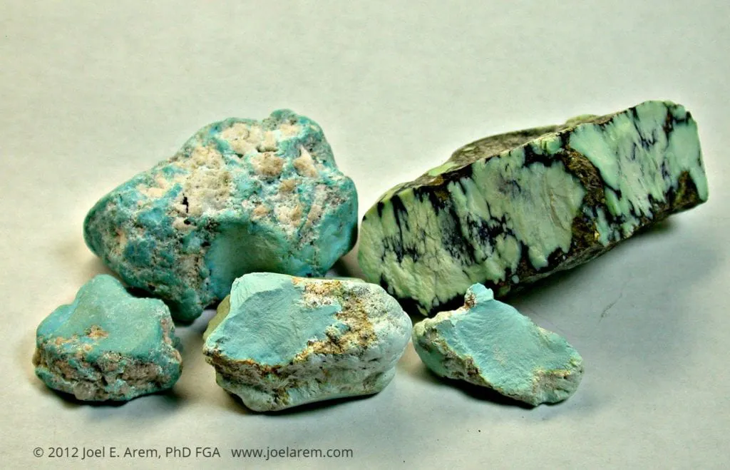 turquoises in a variety of colors