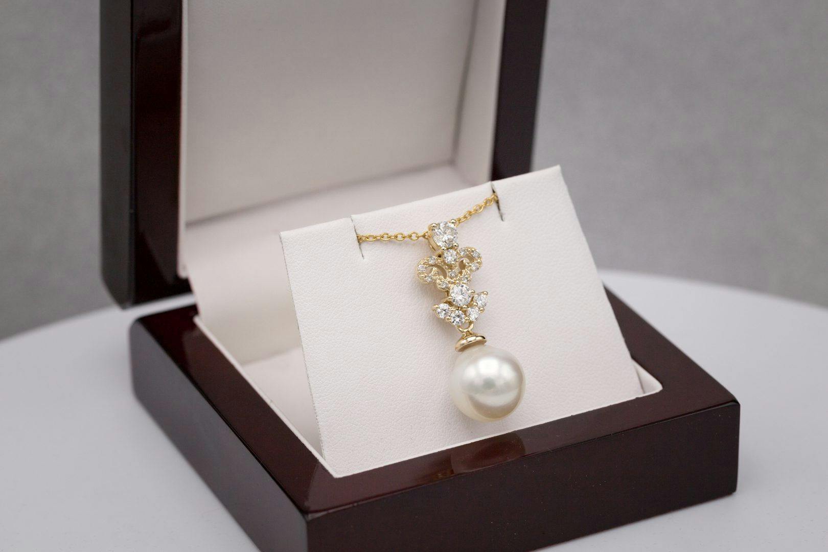 pearl pendant in jewelry box