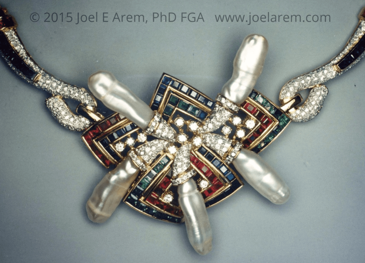 AGTA Spectrum award-winning necklace