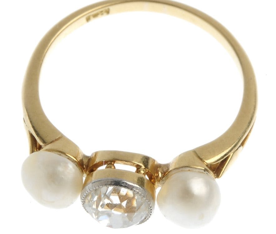 Diamond ring and saltwater pearls 2
