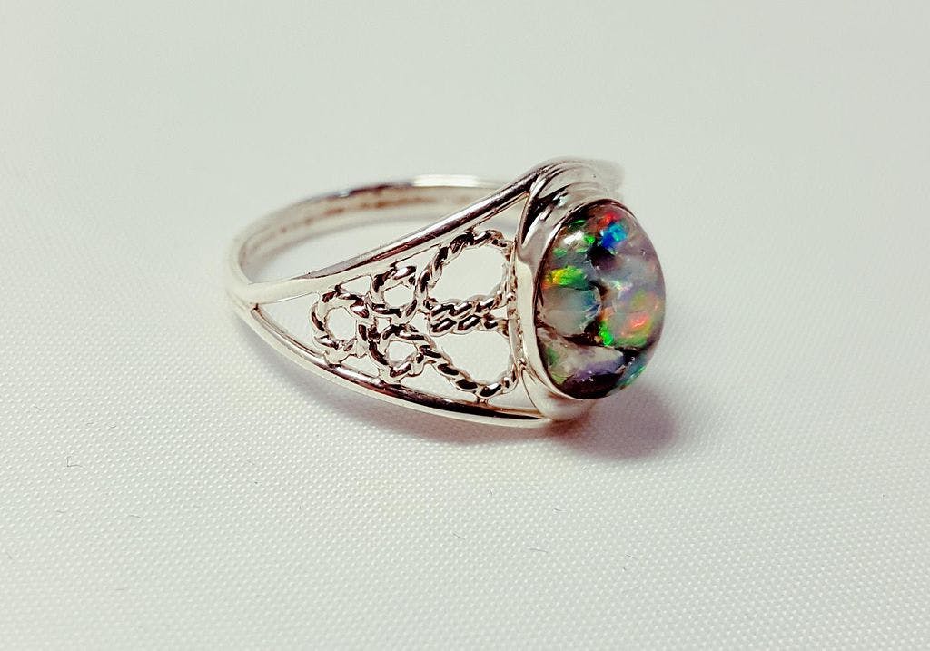 opal ring, Slovakia - opal symbolism
