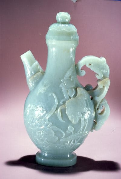 nephrite wine pot - Qing Dynasty