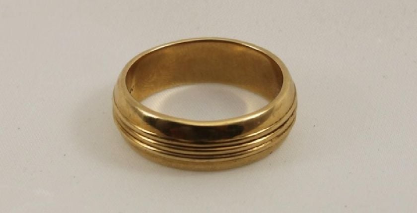 Men's wedding band