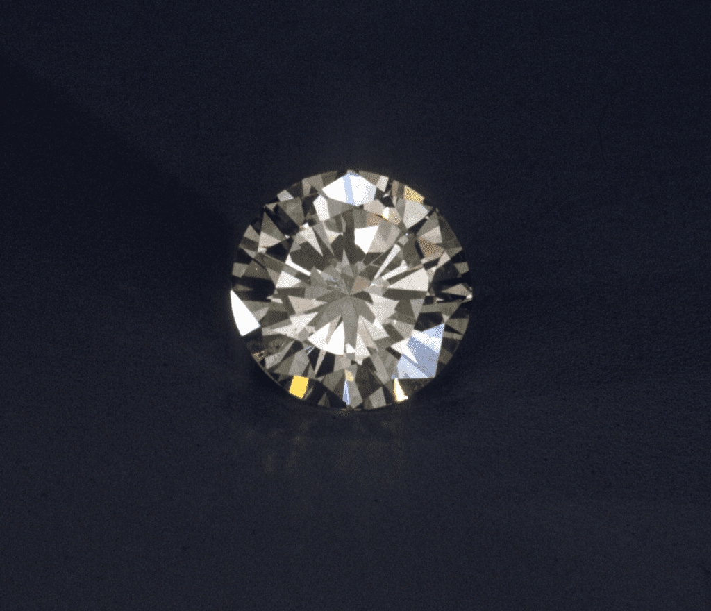 diamond - adamantine luster