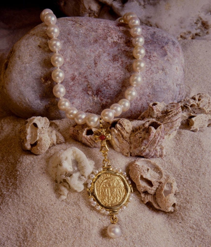 Pearl buying - Atocha coin pendant