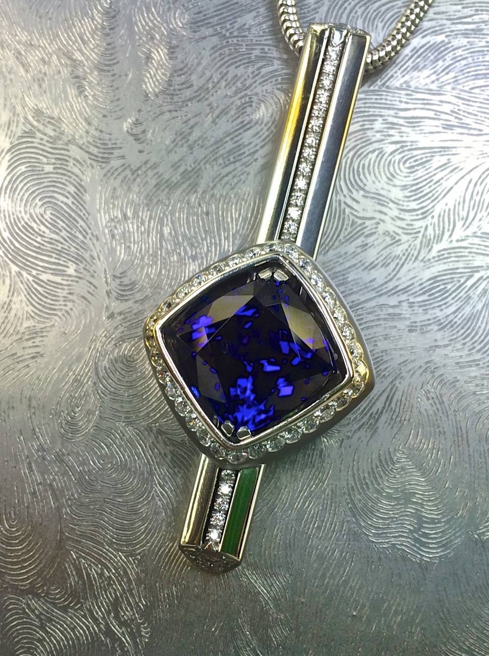 tanzanite buying - pendant