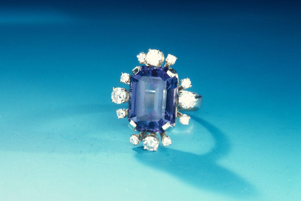 tanzanite and diamond jewelry