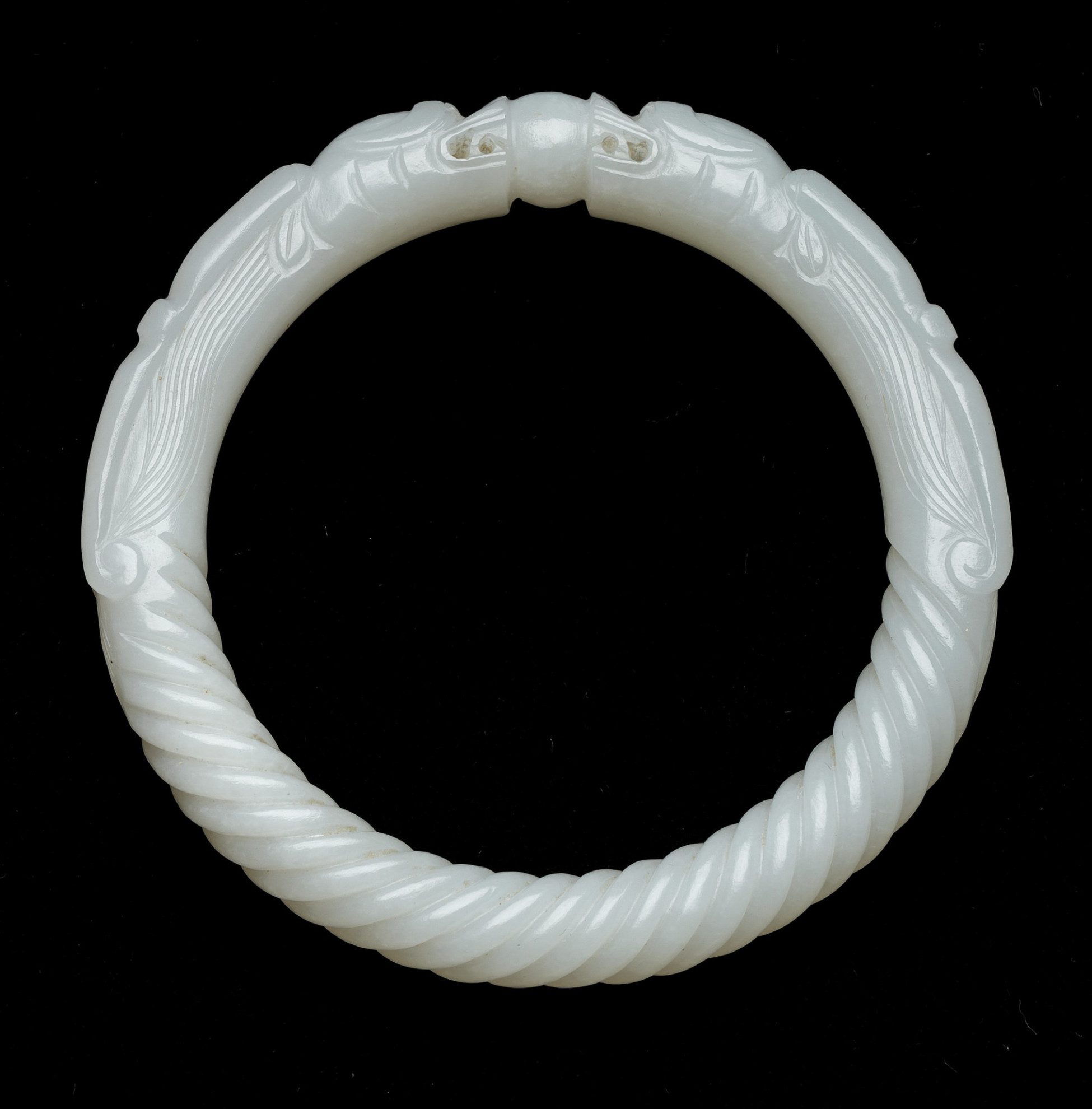 jade buying - white jade bangle