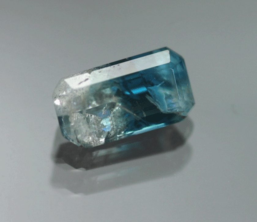 bi-color apatite - Brazil