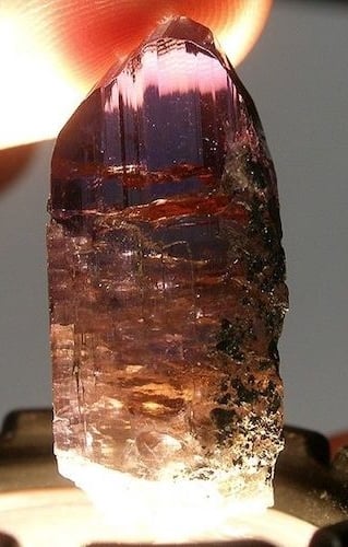 trichroic tanzanite - reddish brown