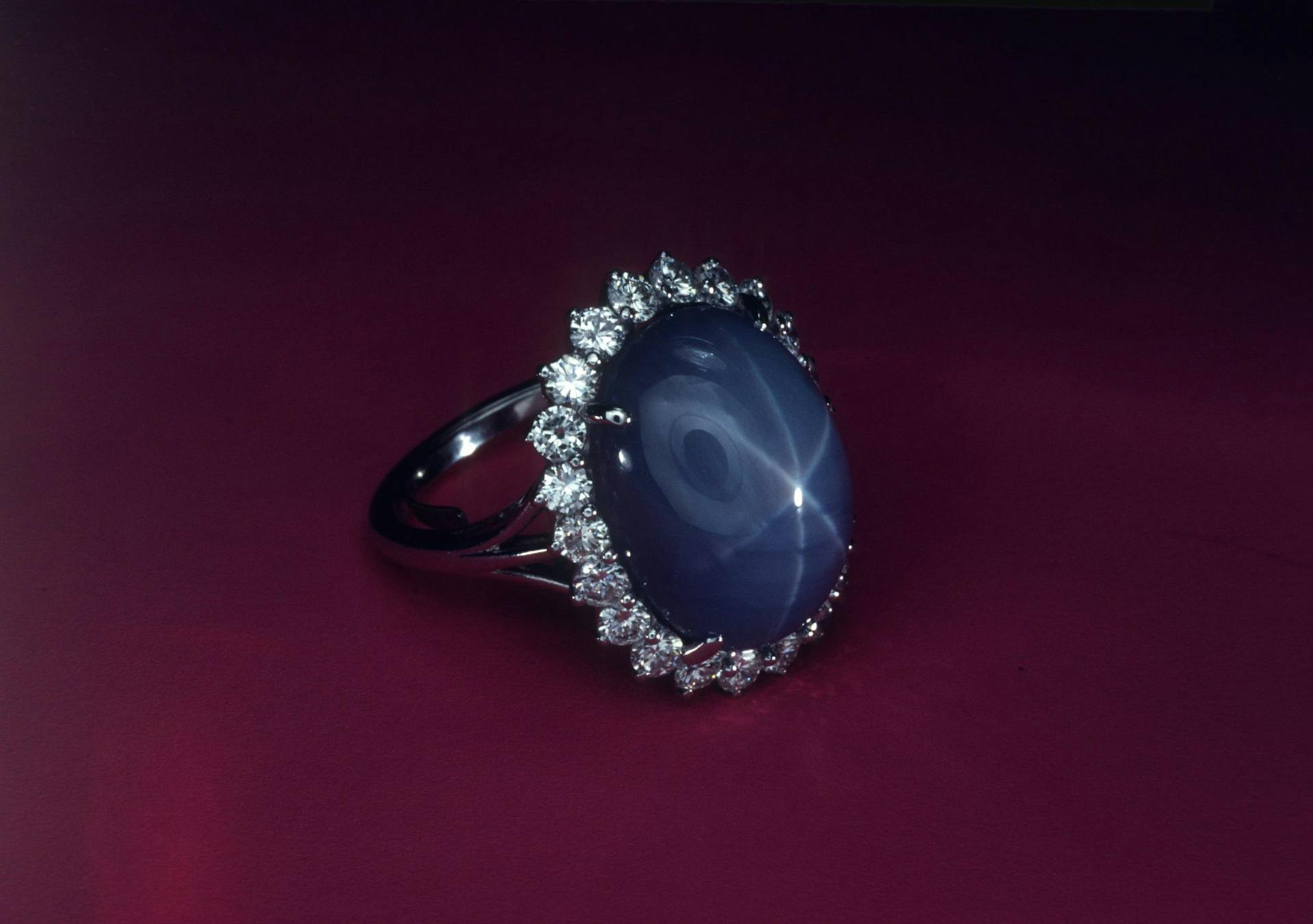 star sapphire ring - Sri Lanka