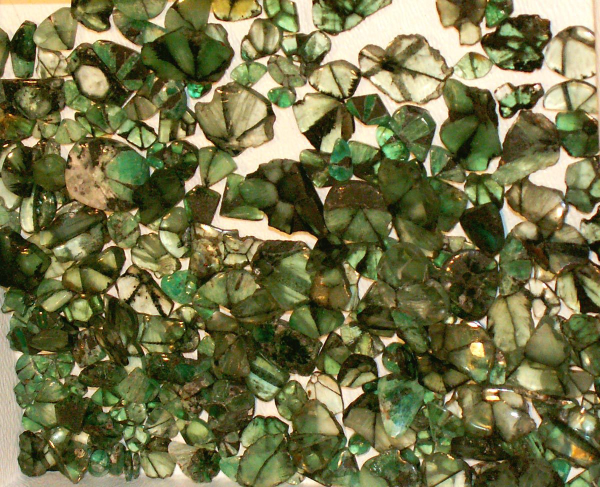 marketing and selling rare gemstones - trapiche emerald slices