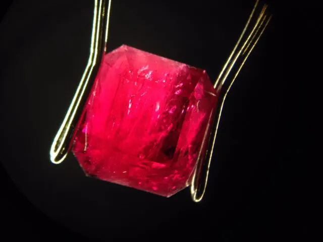 ten gemstones rarer than diamond - red beryl with inclusions