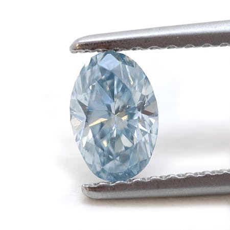 fancy gem cuts - oval-cut blue diamond