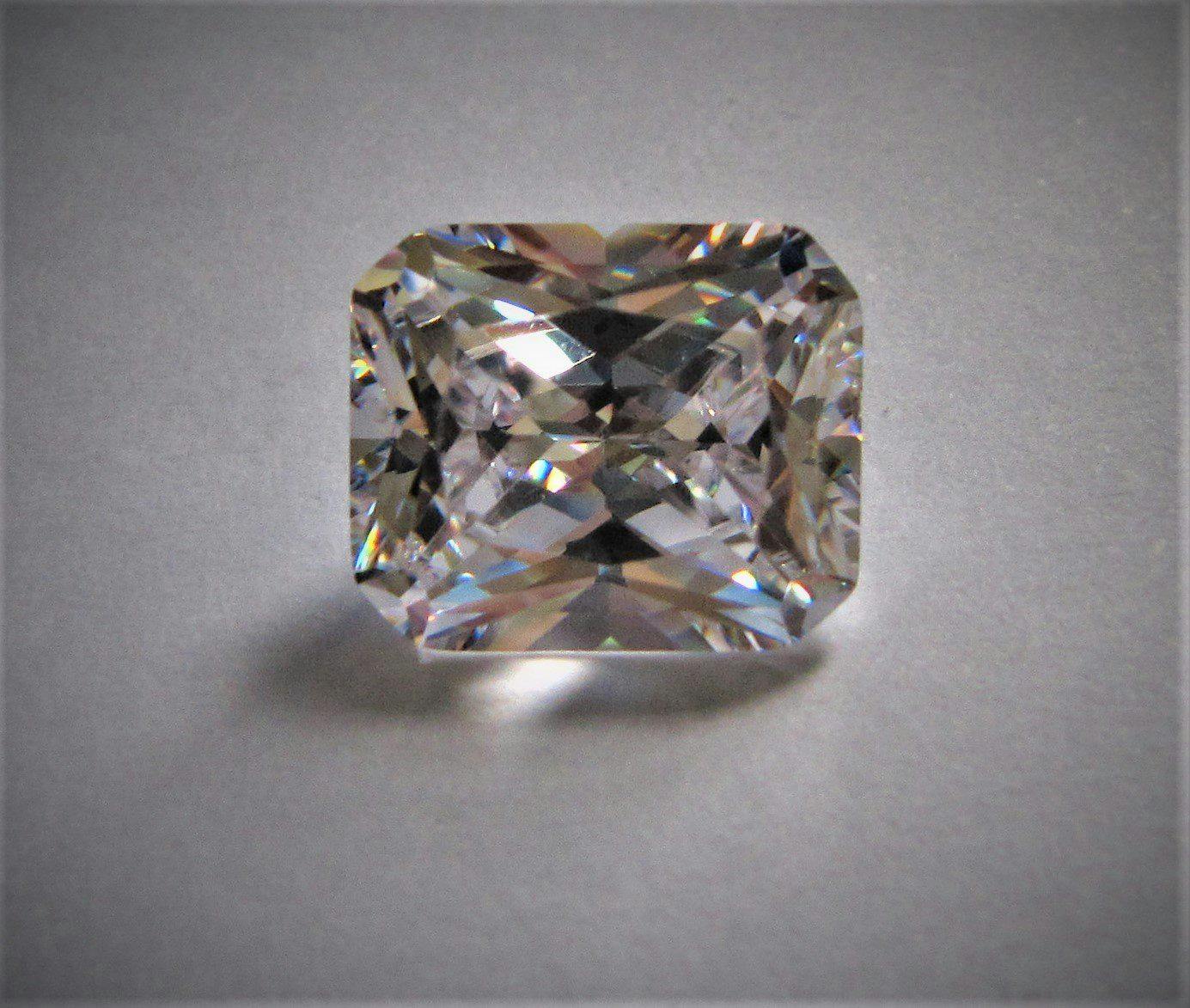fancy gem cuts - loose radiant-cut diamond