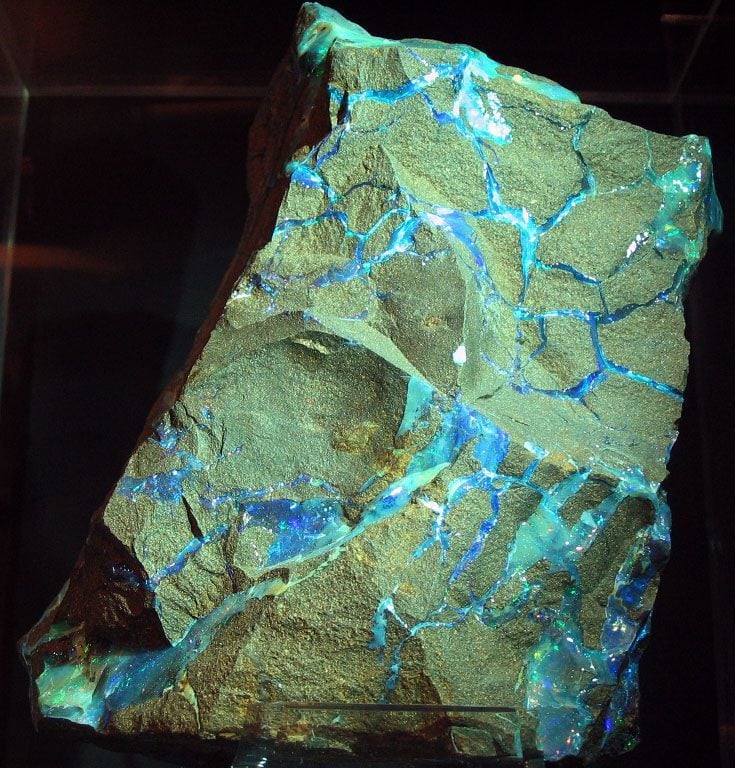 Coober Pedy - Australian opal veins