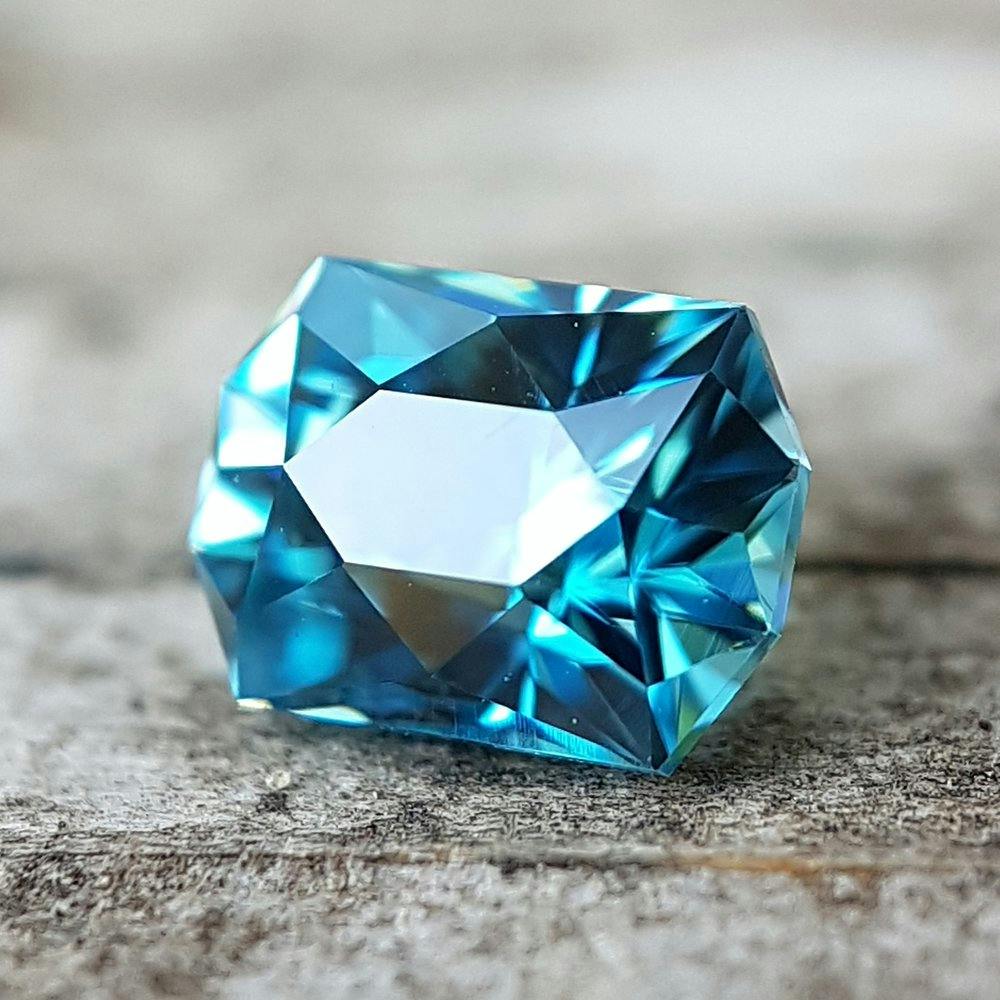 blue gemstones - zircon