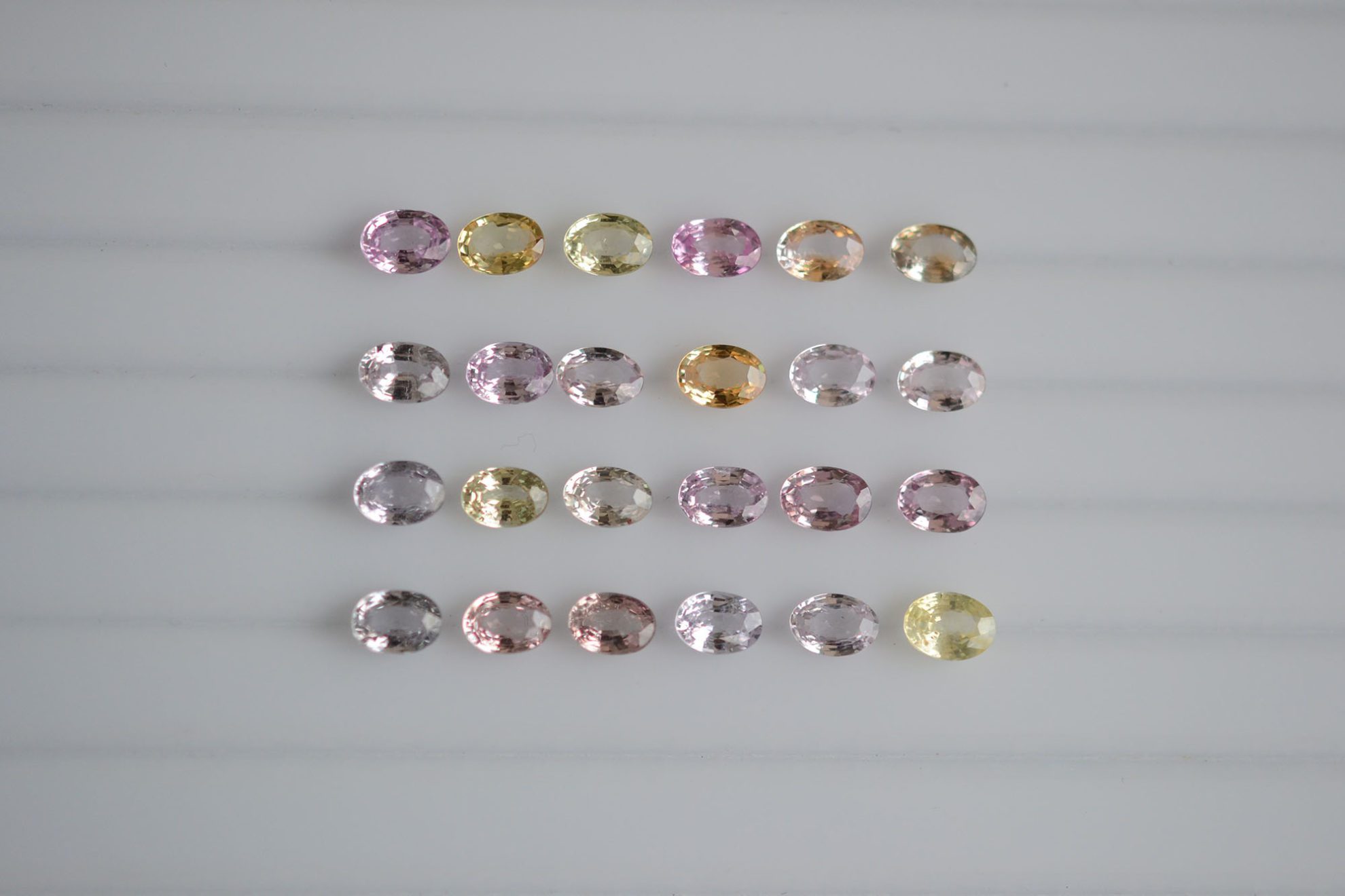 fancy sapphires, ovals - sapphire engagement ring stones