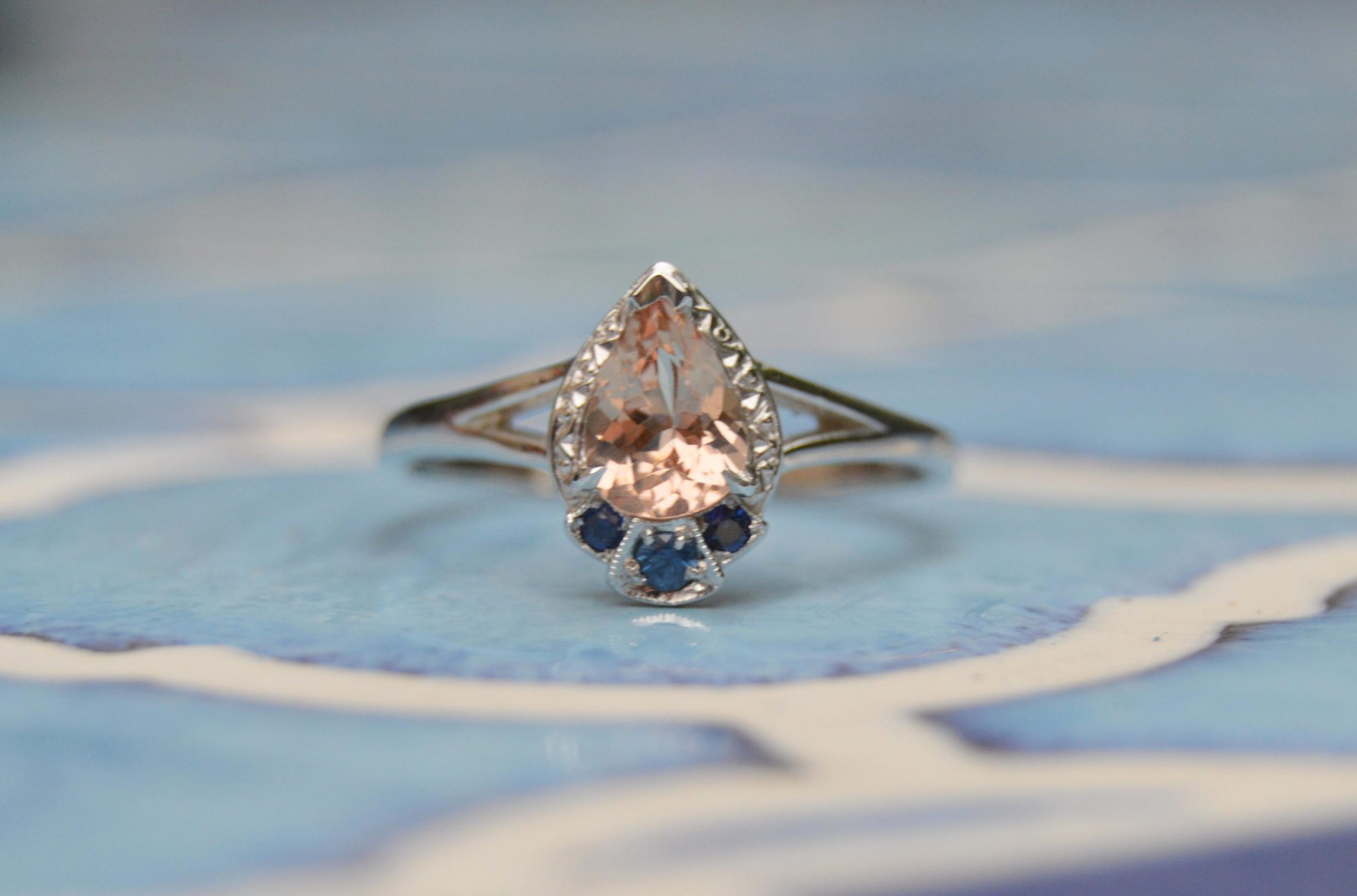 malaya garnet buying guide - peach malaya and sapphire ring