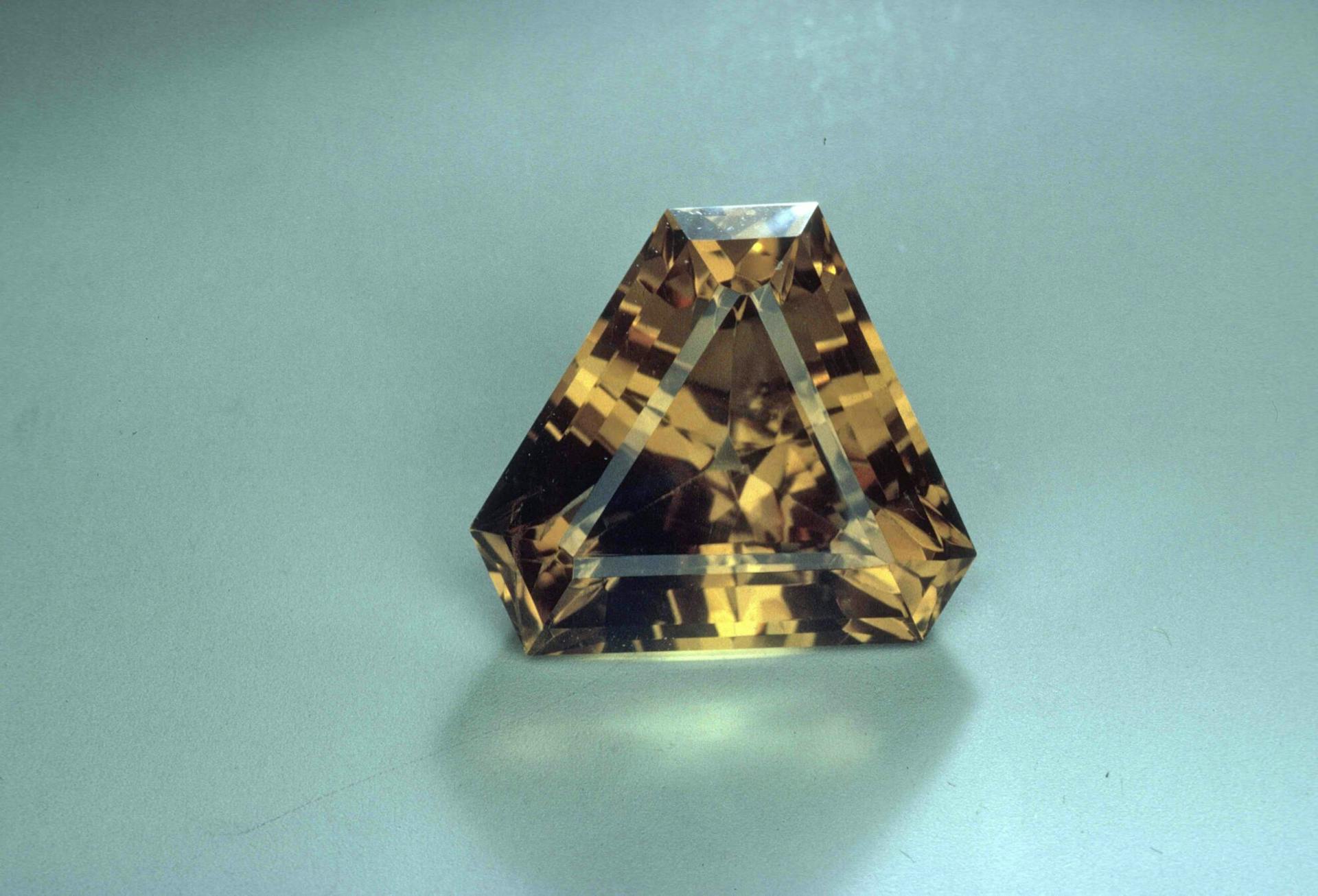 faceted barite - France