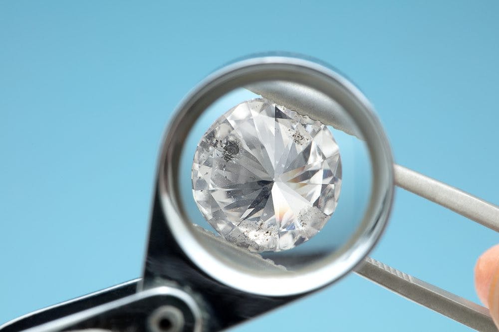 loupe examination - diamond grading tools