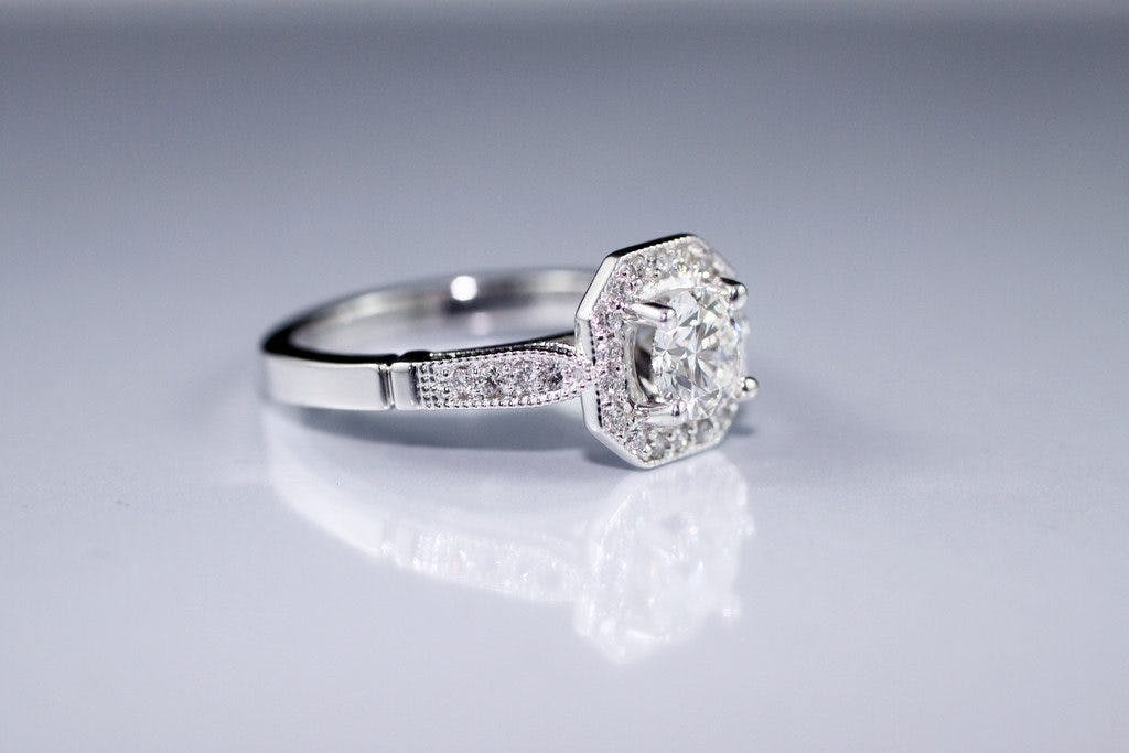 vvs diamond guide - diamond ring