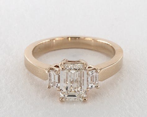 emerald & asscher cut diamonds - 1.5ct I emerald-cut diamond in yellow gold engagement ring