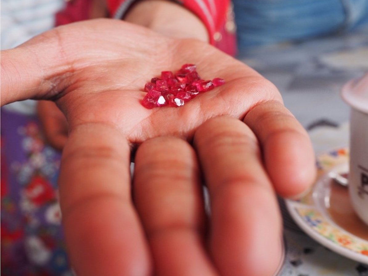 Jedi spinel 1, Myanmar - expensive engagement ring stones