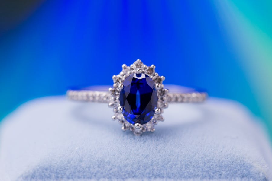 princess diana style - engagement ring setting