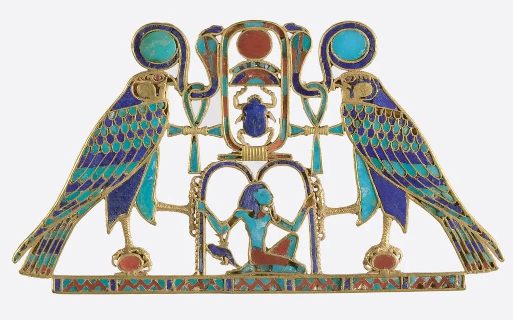 Egyptian pectoral jewelry - garnet symbolism and legends